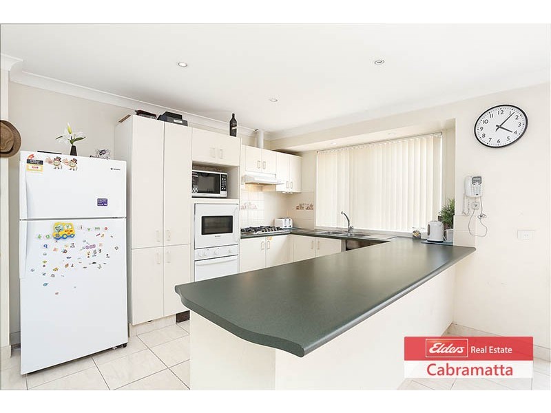 2 Eden Place, Prestons NSW 2170