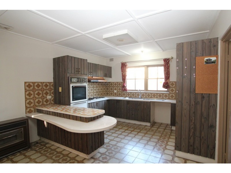 12 Silverwater Crescent, Lansvale NSW 2166