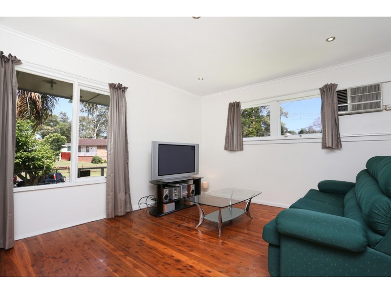 16 Aberdeen Road, Busby NSW 2168