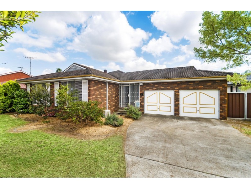 26 Ascot Drive, Chipping Norton NSW 2170