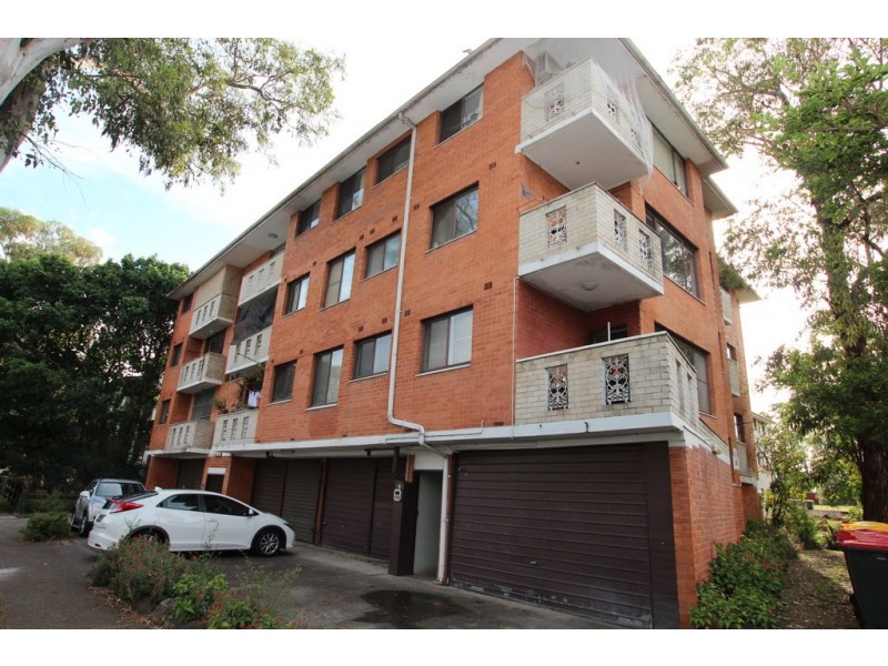 10/32 Remembrance Avenue, Warwick Farm NSW 2170