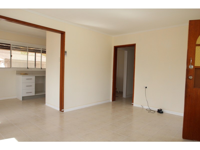 2 Burra St, Busby NSW 2168