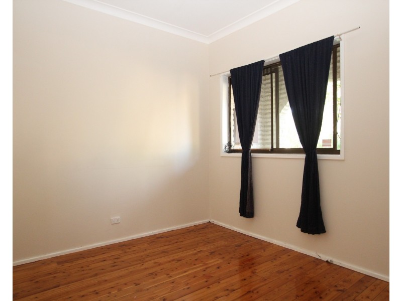 11 Ellis Pde, Yennora NSW 2161