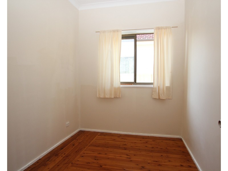 11 Ellis Pde, Yennora NSW 2161