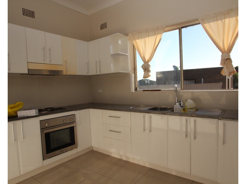 11 Ellis Pde, Yennora NSW 2161