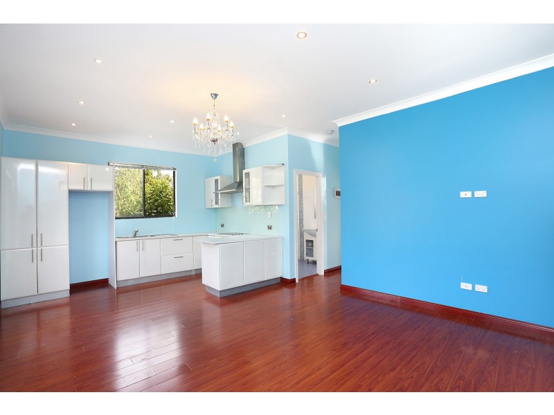 189 River Avenue, Fairfield East NSW 2165