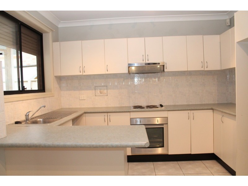 11/83-85 Cambridge St, Canley Heights NSW 2166