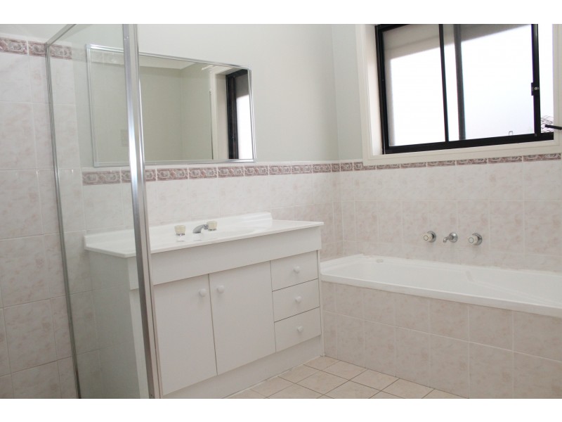 11/83-85 Cambridge St, Canley Heights NSW 2166