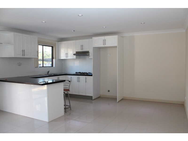 21 Avoca Road, Canley Heights NSW 2166