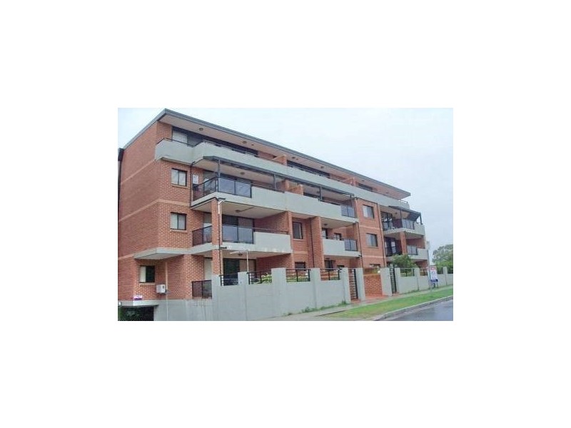 4/7-9 Kitchener Avenue, Regents Park NSW 2143