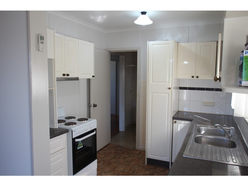 94 SADLEIR AVENUE, Sadleir NSW 2168