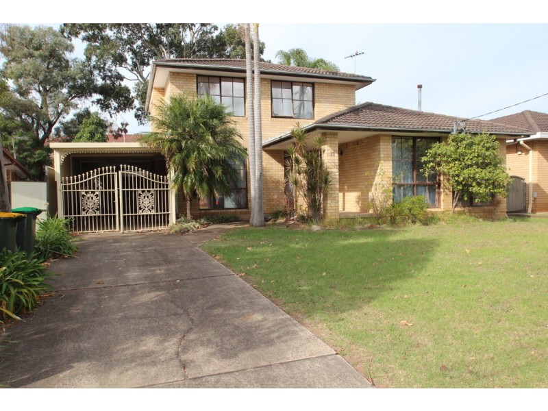 17 MCKELL AVENUE, Casula NSW 2170