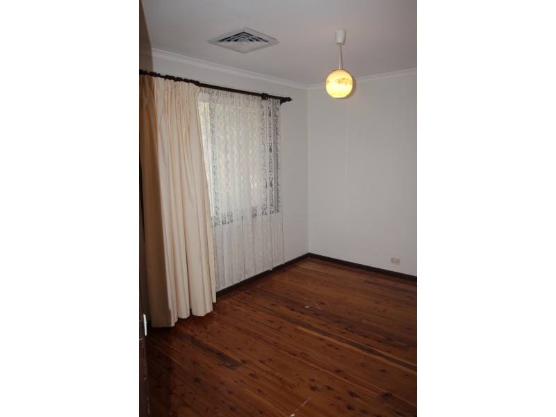 17 MCKELL AVENUE, Casula NSW 2170