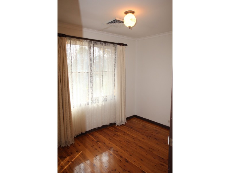 17 MCKELL AVENUE, Casula NSW 2170