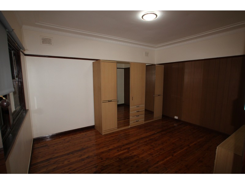 43 COVENTRY ROAD, Cabramatta NSW 2166