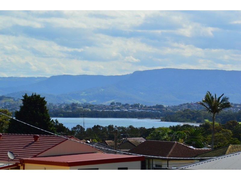 6 Wirri Place, Berkeley NSW 2506