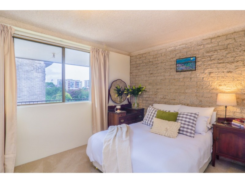 19/27 Osborne Street, Wollongong NSW 2500