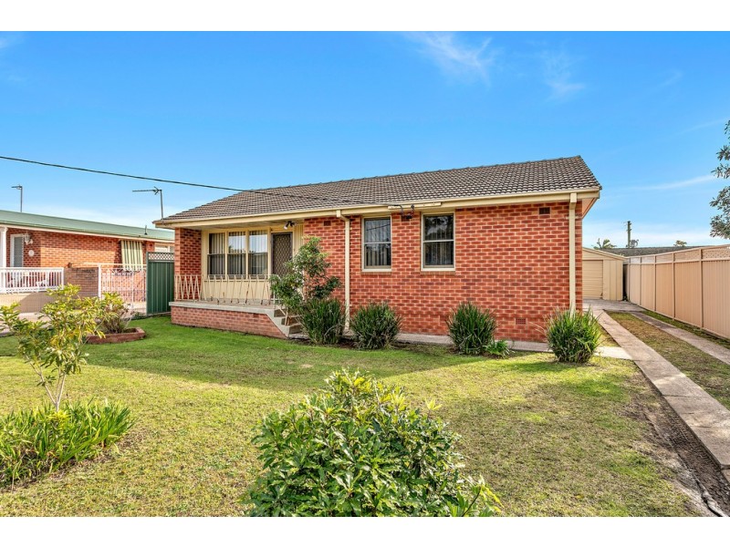 18 Spofforth Street, Warilla NSW 2528