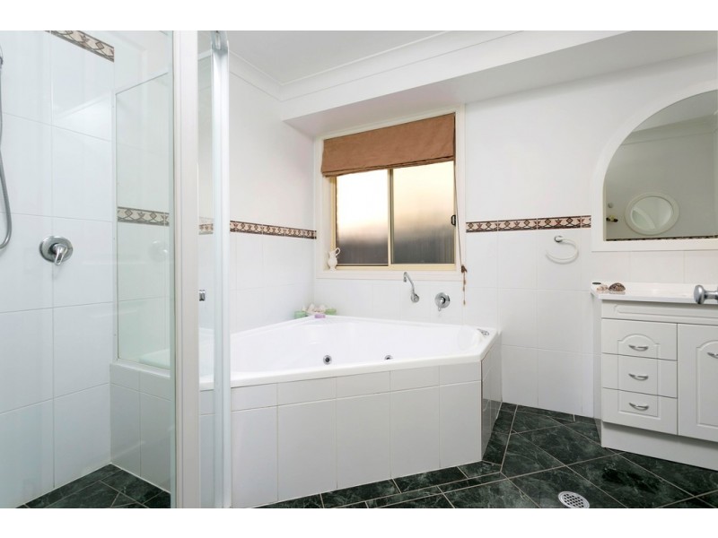 3 Sorensen Drive, Figtree NSW 2525