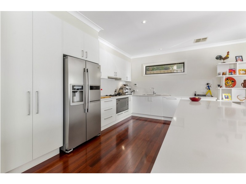 20 Cassell Avenue, Towradgi NSW 2518