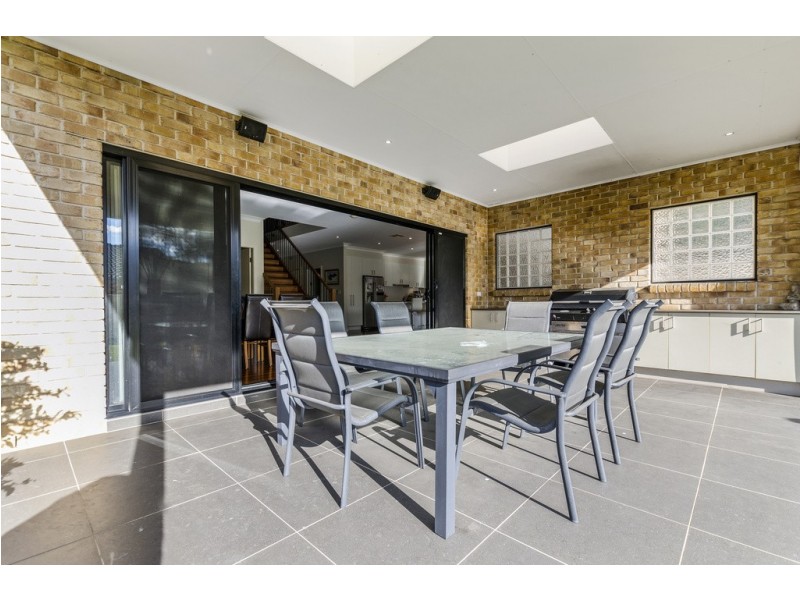 20 Cassell Avenue, Towradgi NSW 2518