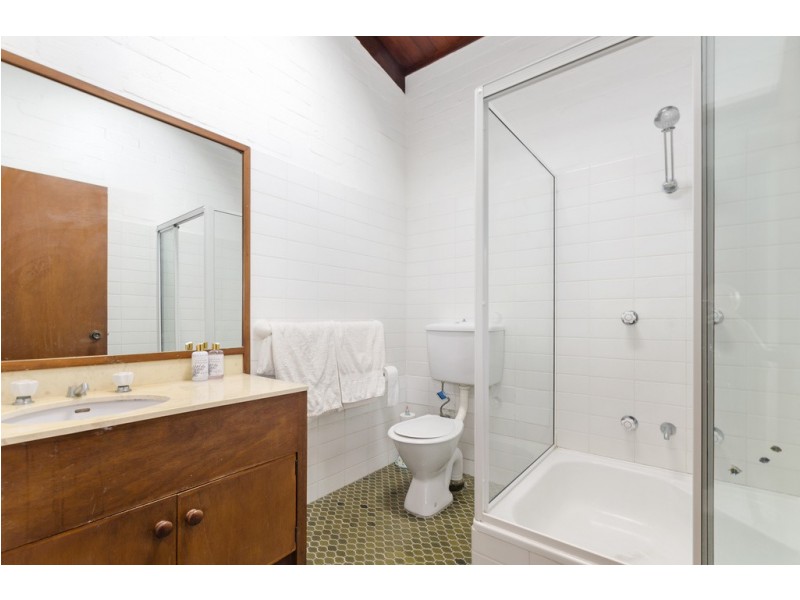 82 Murphys Avenue, Keiraville NSW 2500