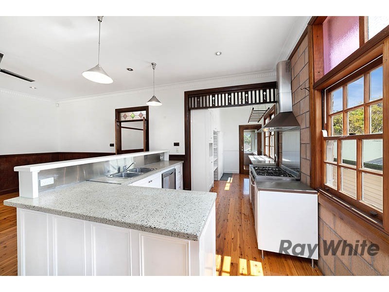 7 Dempster Street, West Wollongong NSW 2500