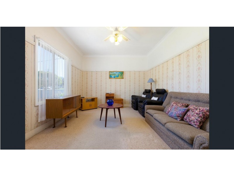 13 The Avenue, Corrimal NSW 2518