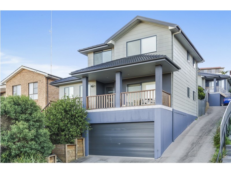32 Bruce Street, Unanderra NSW 2526