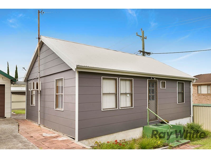59 Lake Heights Road, Lake Heights NSW 2502
