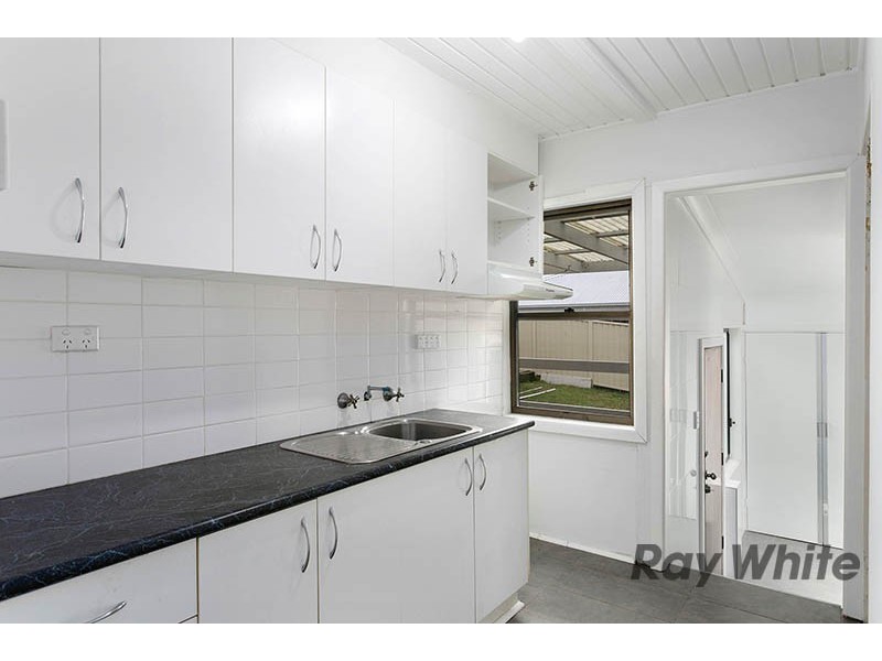 59 Lake Heights Road, Lake Heights NSW 2502