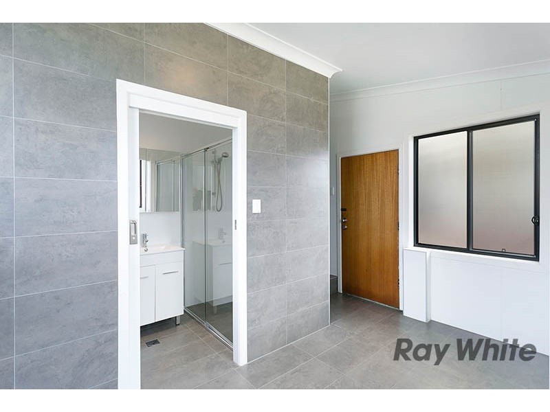 59 Lake Heights Road, Lake Heights NSW 2502