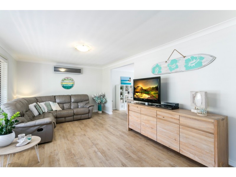 26 McAndrew Crescent, Mangerton NSW 2500