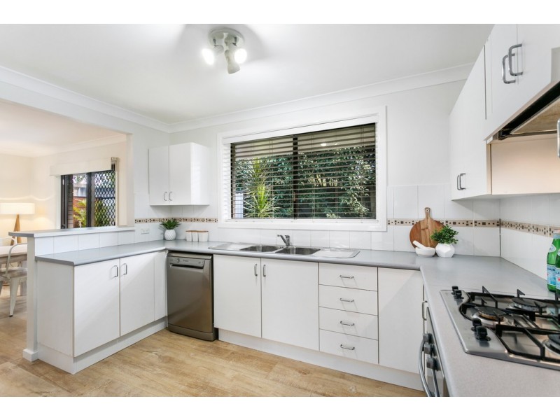 26 McAndrew Crescent, Mangerton NSW 2500