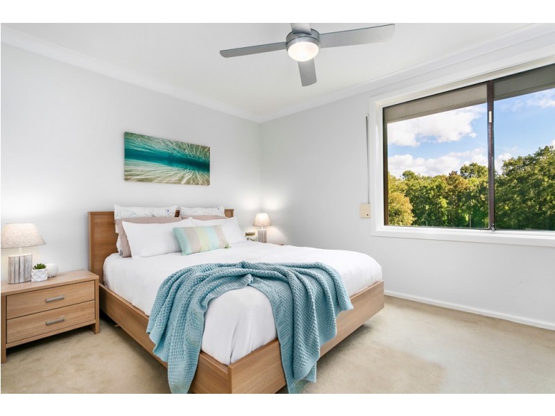 26 McAndrew Crescent, Mangerton NSW 2500