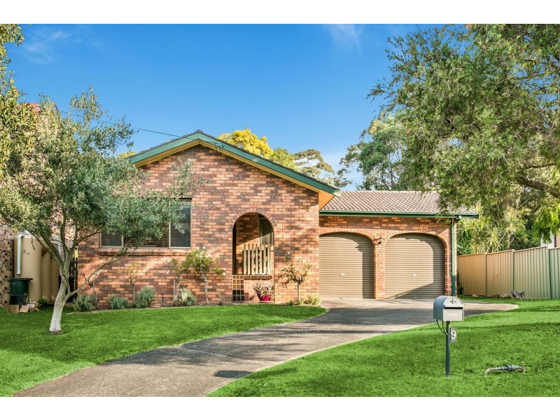 9 Mark Street, Figtree NSW 2525