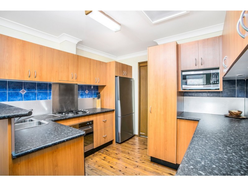 9 Mark Street, Figtree NSW 2525