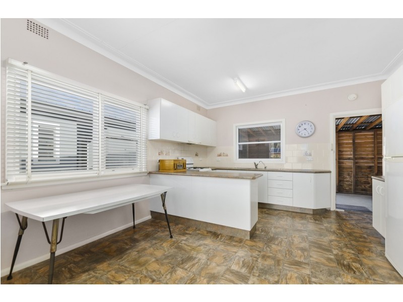 11 Winton Place, Fairy Meadow NSW 2519