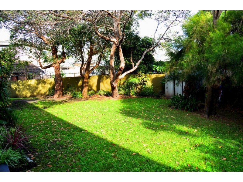 8/3 Ross Street, Wollongong NSW 2500