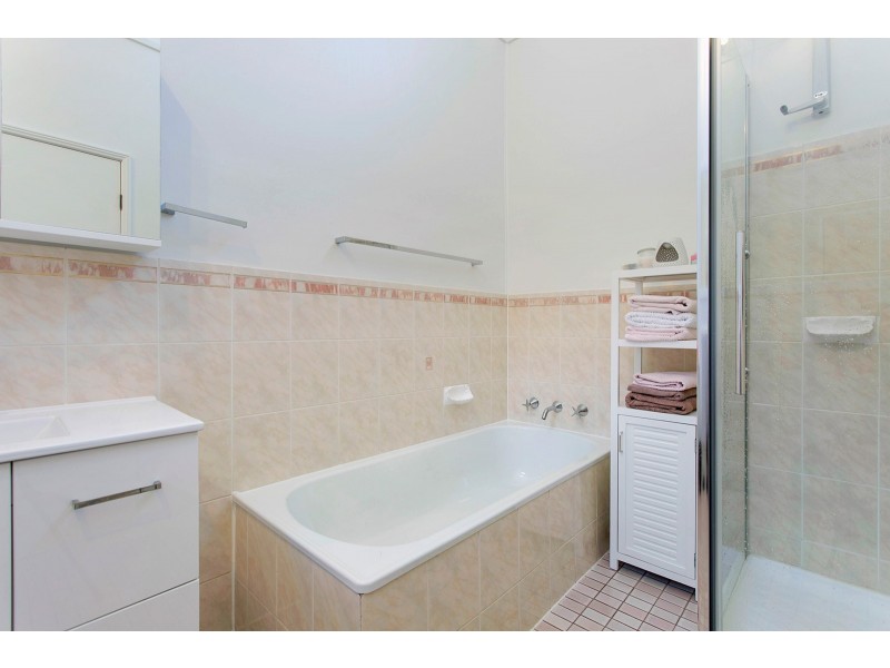 1/61 Gilmore Street, West Wollongong NSW 2500