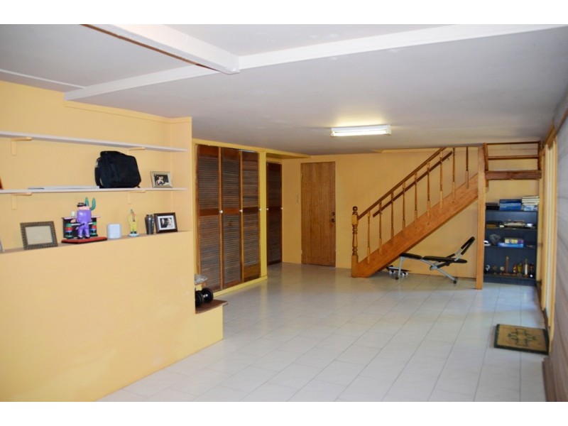 3 Mountain Avenue, Woonona NSW 2517