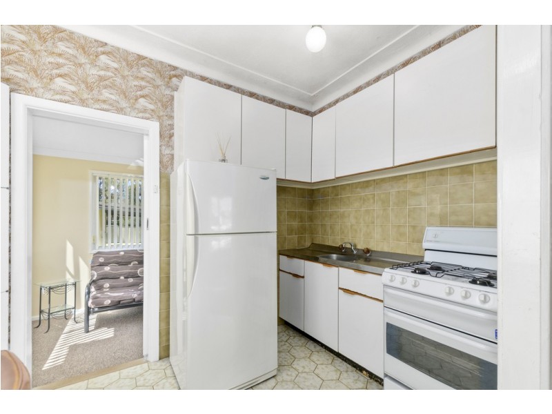 15 Dalton Street, Towradgi NSW 2518