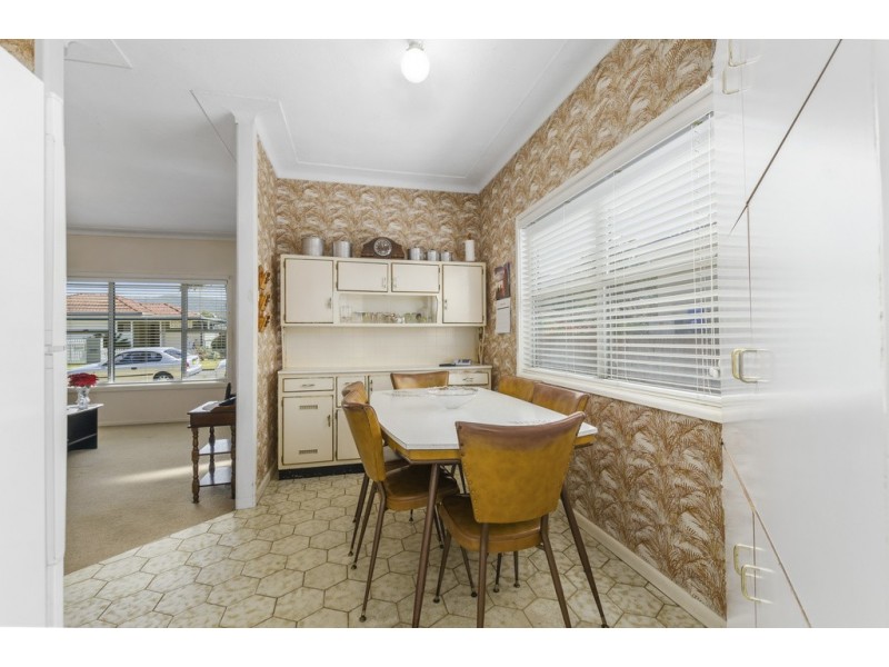 15 Dalton Street, Towradgi NSW 2518