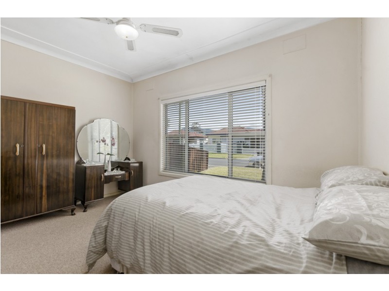 15 Dalton Street, Towradgi NSW 2518