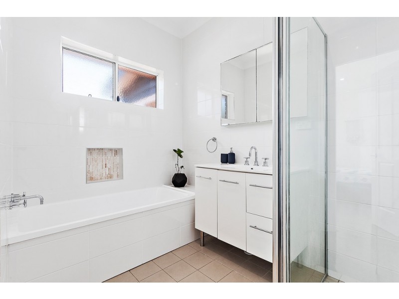 5 Booyong Street, West Wollongong NSW 2500