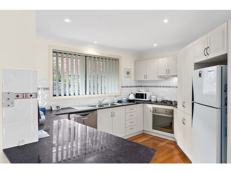 2/21 Cochrane Street, West Wollongong NSW 2500