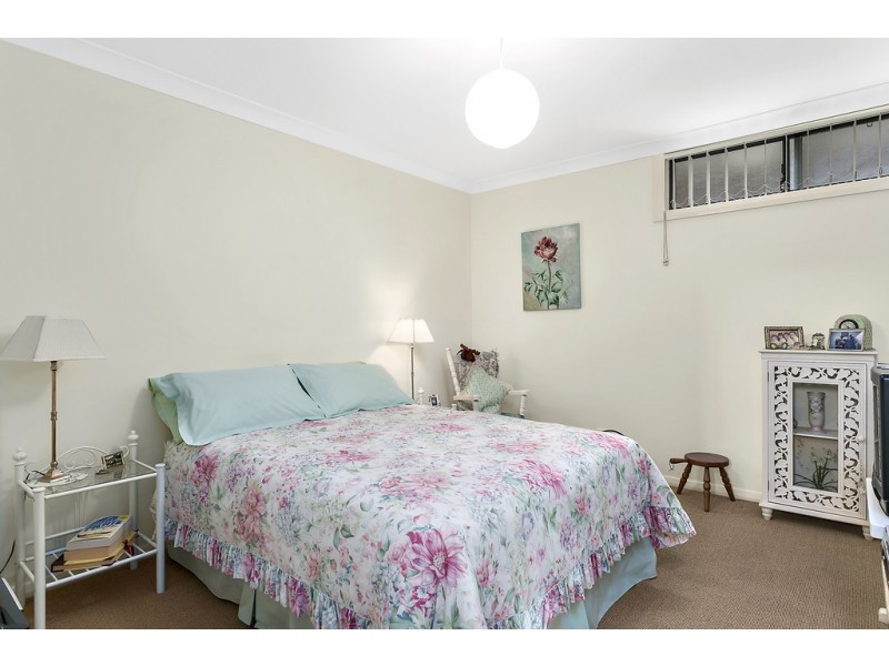2/21 Cochrane Street, West Wollongong NSW 2500