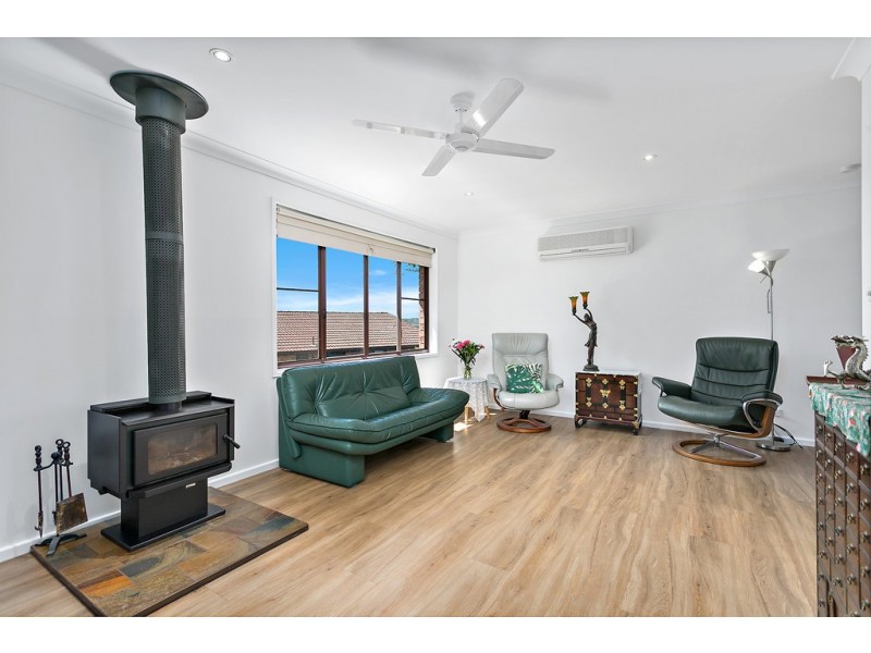 1/10 Cameron Place, Figtree NSW 2525