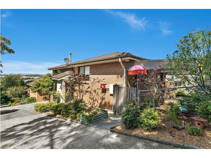 1/10 Cameron Place, Figtree NSW 2525