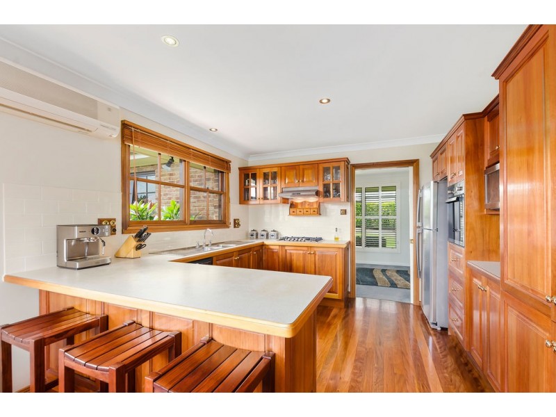 34 Taminga Crest, Cordeaux Heights NSW 2526